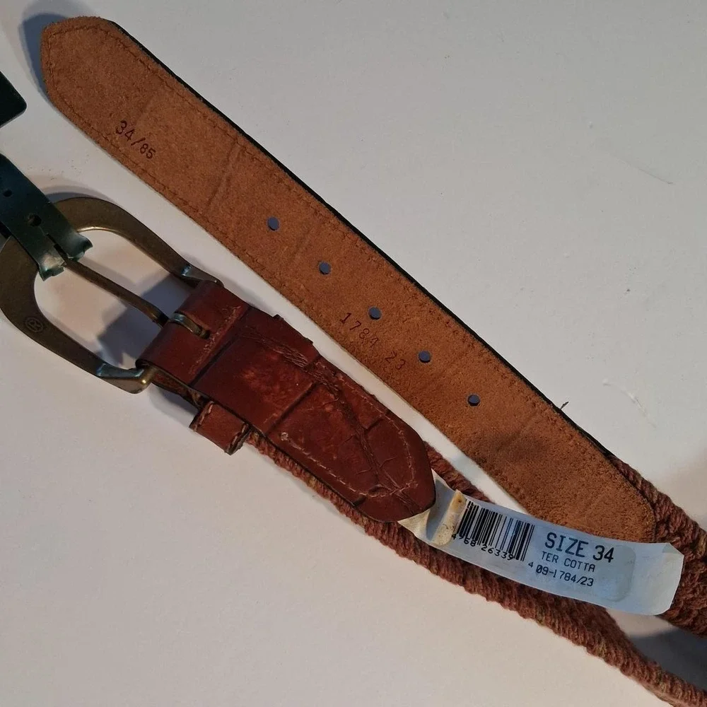 Vintage 90s mens Brown leather belt with braided stretchy body with gold buckle